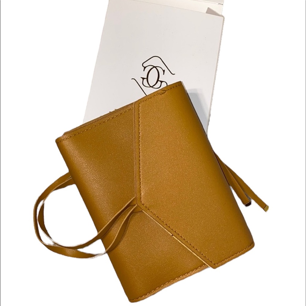 Bnib Glassladderco Katherine tech organizer roll Honey clutch vegan leather bag